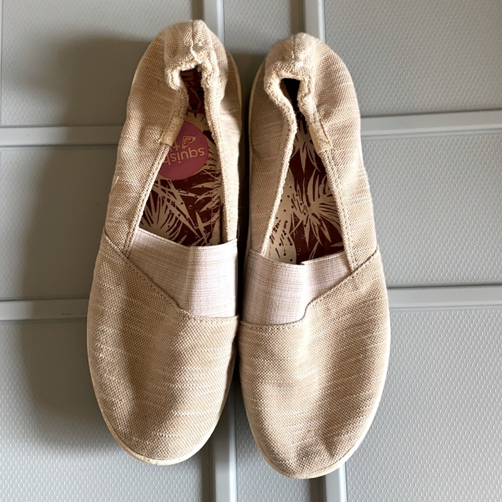 Roxy slip on canvas shoes with memory foam
